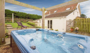 Bridge Cottage Croyde - Modern design twist with heritage character & Hot Tub Option - Sleeps 8